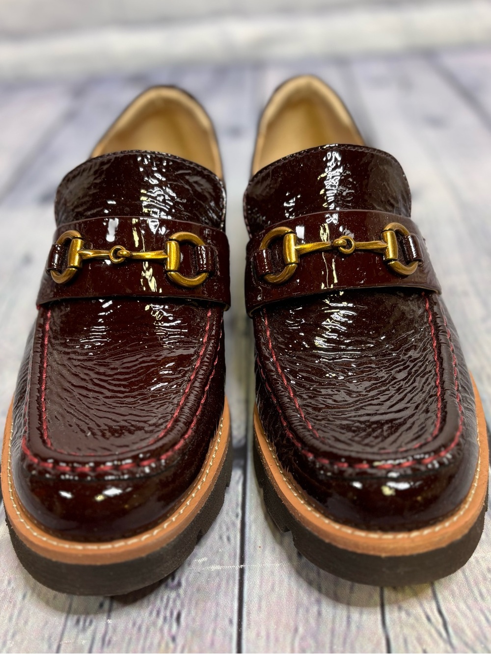 Sofft Prewitt Burgundy Crinkle Patent Horsebit Chunky Sole Loafers Size 6
